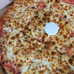 Piezanos Pizza - 5 cheese pie