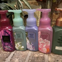 Bath & Body Works - Foaming soap! 3/29/2024