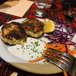 Dwight's Bistro - Crab Cakes