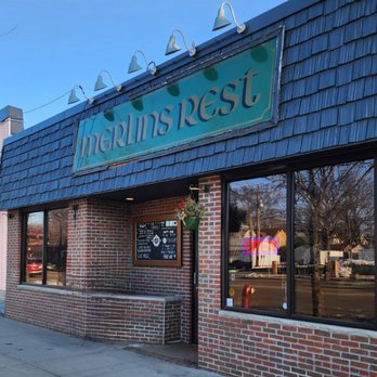Merlins Rest Pub - the front of the restaurant - Burgers Near Me - Minneapolis, Minnesota