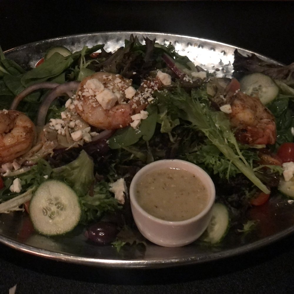 Draft Gastropub - Mediterranean salad - Gastropubs Near Me - Appleton, Wisconsin