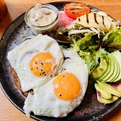 That's Toast - All day vege plate is so good!