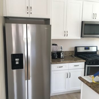 HomeCo Kitchen & Bath Wholesale - AFTER - Cabinetry Near Me - Pico Rivera, California