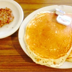 The Mama's Arcade Cafe