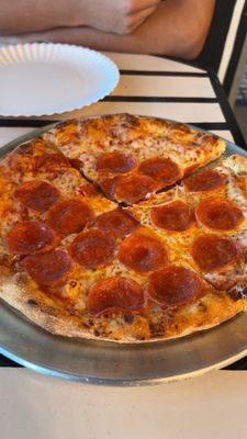 550 Pizzeria by null