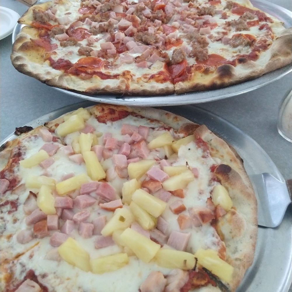 Gilligans Pizza LLC - two pizzas with pineapple toppings - Pizza Near Me - Yarnell, Arizona Gilligans Pizza LLC - two pizzas with pineapple toppings - Pizza Near Me - Yarnell, Arizona