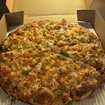 Gitz Pizza & Beverages - Medium Chicken Bacon Ranch pizza - Pizza Near Me - Winnipeg, Manitoba Gitz Pizza & Beverages - Medium Chicken Bacon Ranch pizza - Pizza Near Me - Winnipeg, Manitoba
