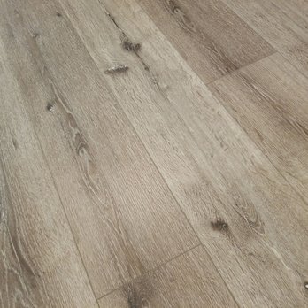 Flooring Now - Beautiful flooring at reasonable prices. Clean working warehouse that is also pet friendly. - Flooring Near Me - Herrin, Illinois