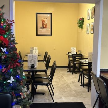 Kumu Thai Restaurant - Inside - Thai Near Me - Tulsa, Oklahoma