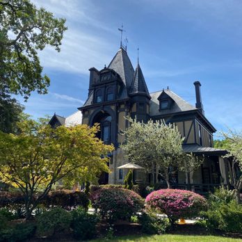 Beringer Vineyards - Wineries Near Me - St. Helena, California