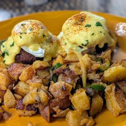 Hashes & Brews - Crab cake benedict