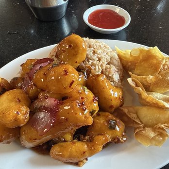 Hunan Chinese Restaurant - Combo 5 - Chinese Near Me - Madras, Oregon Hunan Chinese Restaurant - Combo 5 - Chinese Near Me - Madras, Oregon