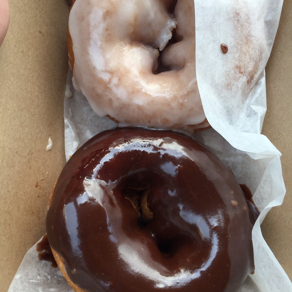 Craving Donuts - Original and chocolate - Food Trucks Near Me Craving Donuts - Original and chocolate - Food Trucks Near Me