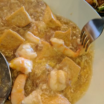 Mamak - Tofu and Shrimp dish.. tofu needs to be crispier if drenched in a sauce - Malaysian Near Me - Doraville, Georgia Mamak - Tofu and Shrimp dish.. tofu needs to be crispier if drenched in a sauce - Malaysian Near Me - Doraville, Georgia
