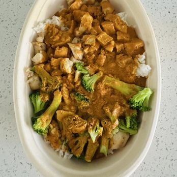 MoMo’s - Tikka Masala Bowl - Sandwiches Near Me - Santa Rosa, California