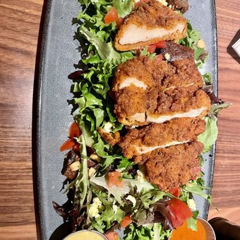 Lazy Dog Restaurant & Bar - Southern Fried Chicken Salad - Breakfast & Brunch Near Me - Northbrook, Illinois