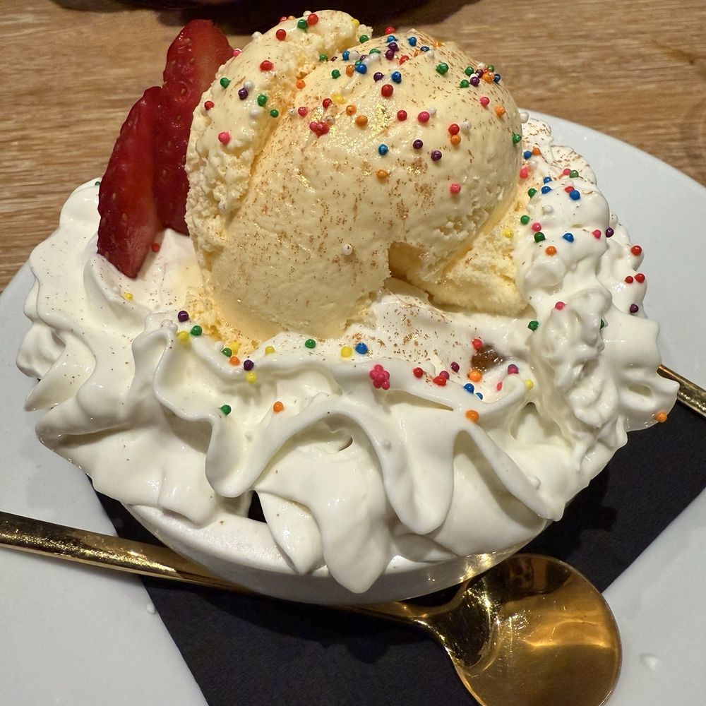 SHIMA Sushi & Champagne - Bread pudding with a scoop of ice cream - Sushi Bars Near Me - Islamorada, Florida SHIMA Sushi & Champagne - Bread pudding with a scoop of ice cream - Sushi Bars Near Me - Islamorada, Florida