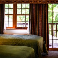 Hanah Mountain Resort & Country Club - Lodge Room