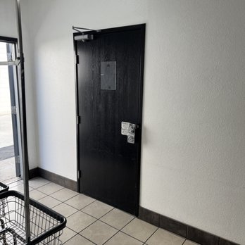 Laundry Land - It's been a while but Laundryland has a working bathroom for our customers!
This is for customer use only, Please help us keep it clean! - Laundromat Near Me - Fontana, California Laundry Land - It's been a while but Laundryland has a working bathroom for our customers!
This is for customer use only, Please help us keep it clean! - Laundromat Near Me - Fontana, California