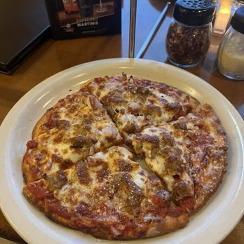Bourbon House Pizza - Small pizza Italian sausage and red onions A great - Pizza Near Me - Newport, Kentucky