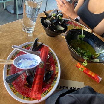 Ace Eat Serve - Green Curry Mussels-gone - Asian Fusion Near Me - Denver, Colorado