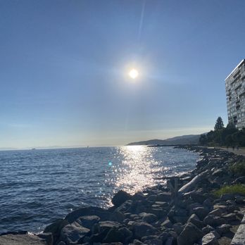 Centennial Seawalk - Parks Near Me - West Vancouver, British Columbia Centennial Seawalk - Parks Near Me - West Vancouver, British Columbia