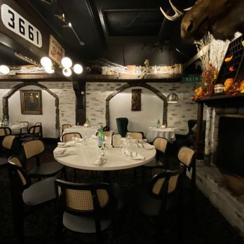 The Davenport Press - inside seating - Seafood Near Me - Mineola, New York