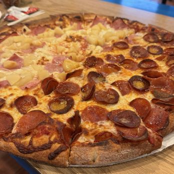 Barro's Pizza - Half pepperoni and half Hawaiian - Pizza Near Me - Walnut, California