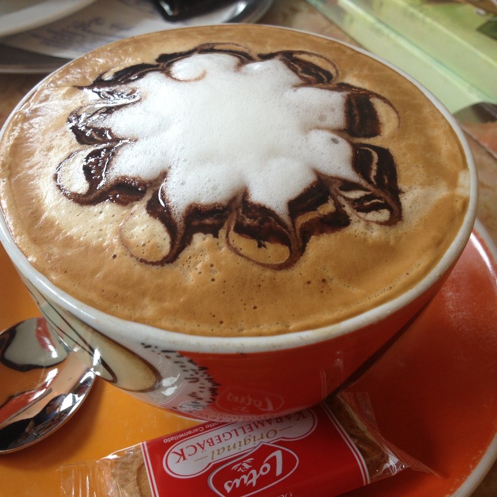 Eiscafe Bassanese - Large Cappuccino - Ice Cream & Frozen Yogurt Near Me - Bamberg, BY