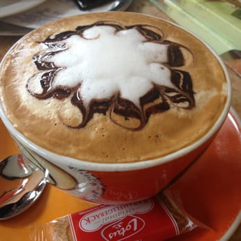 Eiscafe Bassanese - Large Cappuccino - Ice Cream & Frozen Yogurt Near Me - Bamberg, BY