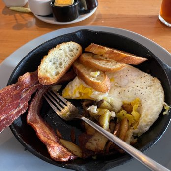 Mad & Vin - Meat and potatoes - New American Near Me - Solvang, California Mad & Vin - Meat and potatoes - New American Near Me - Solvang, California