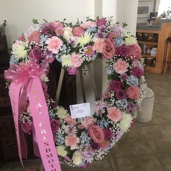 Log Cabin Florist - Wreath for funeral - Florists Near Me - Bakersfield, California Log Cabin Florist - Wreath for funeral - Florists Near Me - Bakersfield, California