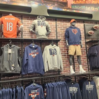 DICK'S Sporting Goods - Bear merch. - Sports Wear Near Me - Schaumburg, Illinois DICK'S Sporting Goods - Bear merch. - Sports Wear Near Me - Schaumburg, Illinois