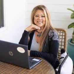 Heal 2 Change - Are you struggling with life's daily tasks? Have you seen numerous doctors but not better. Let me help you get to the root cause and live.