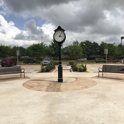 The Center At Pearland Parkway
