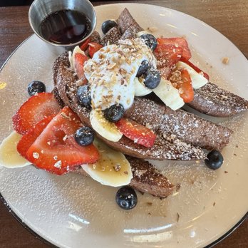 The Wild Chive - Berry banana French toast - Vegan Near Me - Long Beach, California