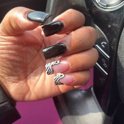 Linda's Nails - Vicki The Best Nail Tech