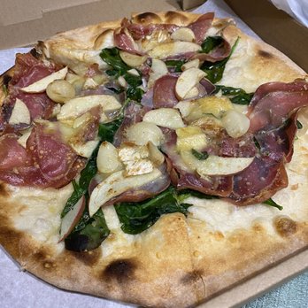 Five Restaurant - Pizza Prosciutto Pizza - Italian Near Me - Fresno, California Five Restaurant - Pizza Prosciutto Pizza - Italian Near Me - Fresno, California