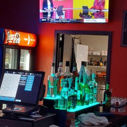 Finney’s Sports Club - We are in town after my grandfather    atmosphere and people here we're nothing but nice!  Very chill and relaxing place, vibes is awesome!