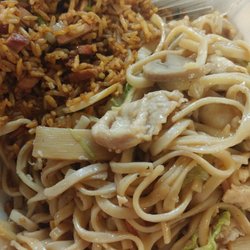 Lam's Garden - Lo mein is very disappointing