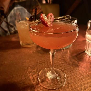 Pigtails - Cocktail Bars Near Me - Phoenix, Arizona