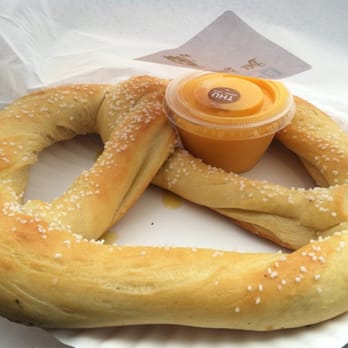 Der Pretzel Wagen - Pretzels Near Me - Indianapolis, Indiana
