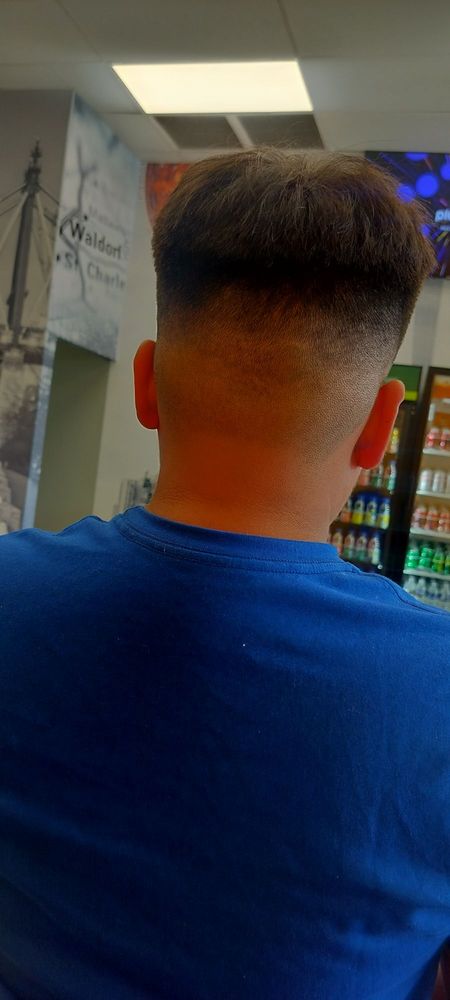 G Cuts Barbershop Logo