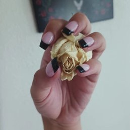 Basic French tip Basic French tip