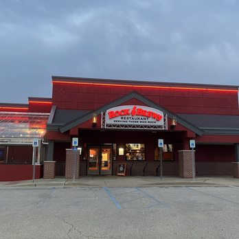 Rock & Brews- St Louis - Exterior view at dusk - American Near Me - Chesterfield, Missouri Rock & Brews- St Louis - Exterior view at dusk - American Near Me - Chesterfield, Missouri