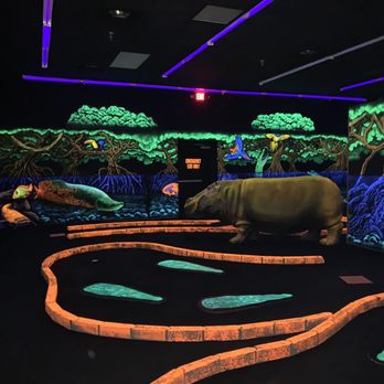 Swingin Safari Mini Golf - Such a fun theme! - Mini Golf Near Me - Chandler, Arizona