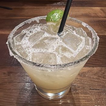 Beso Cocina - Happy hour margarita - New Mexican Cuisine Near Me - Nipomo, California