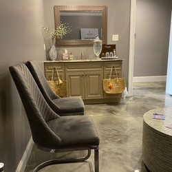 Crystal Spa - Waiting area 2
