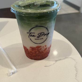 Tea Drip - Strawberry matcha Latte - Bubble Tea Near Me - Duluth, Georgia