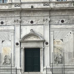 Walks Inside Venice - Close Up the Square